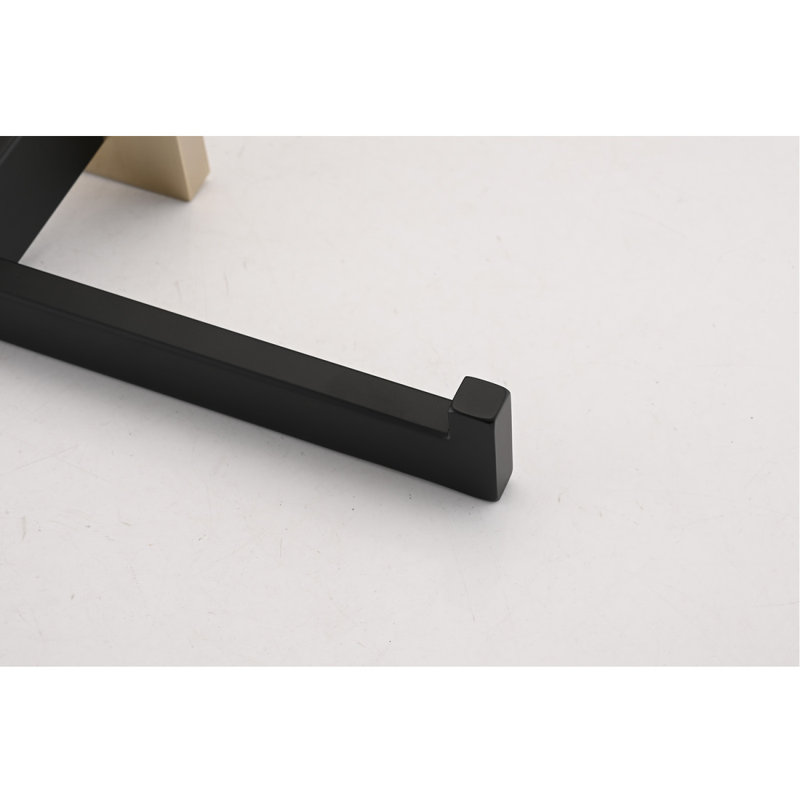4 - Piece Bathroom Hardware Set, Gold/Matte Black