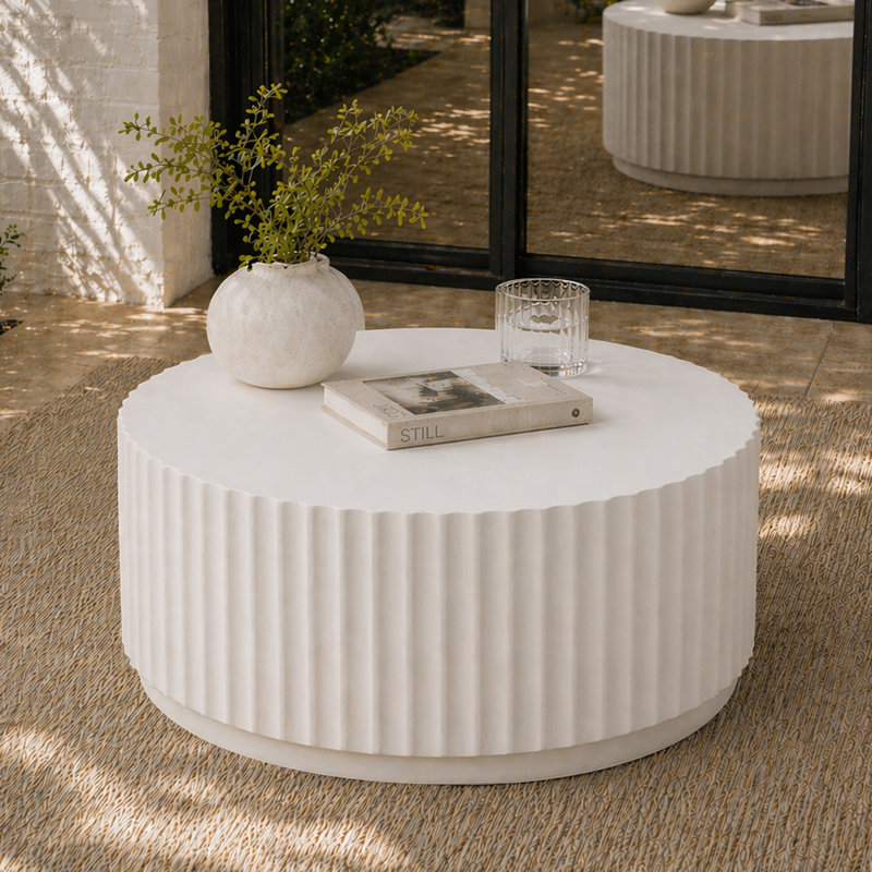 30" Round Outdoor Coffee Table