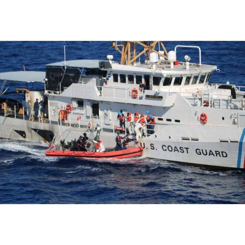 USECG Valiant, modèle de navire WGEC-621, H 10 po x l 30 po x P 5 po