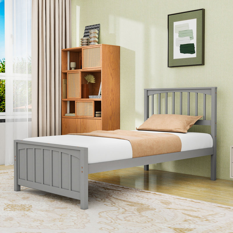 Lit plateforme simple en bois avec tête de lit et lattes robustes, Gris