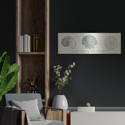 «Beach Treasures 3» par Emily Adams, art mural en métal, 48 po x 16 po