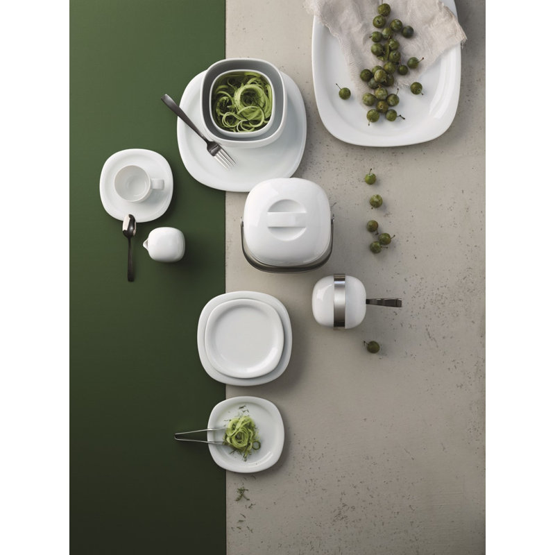 Suomi Porcelain Saucer