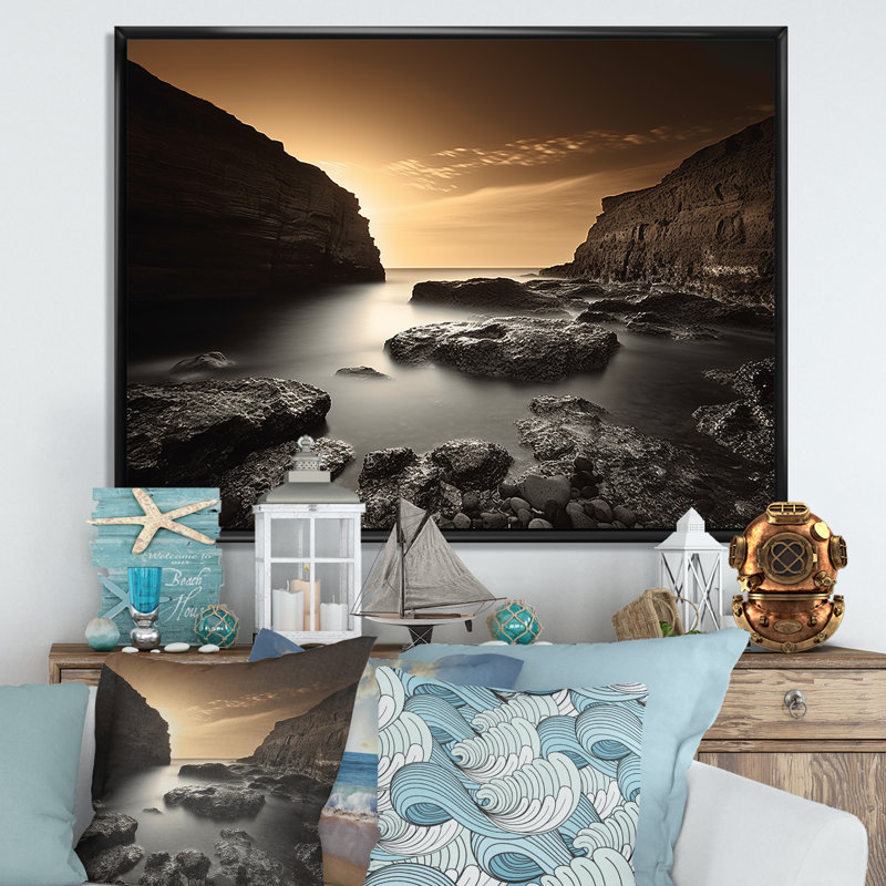 Poche - salon d'art mural plage et océan, Cadre flottant noir, H 24 po x l 32 po x P 1 po