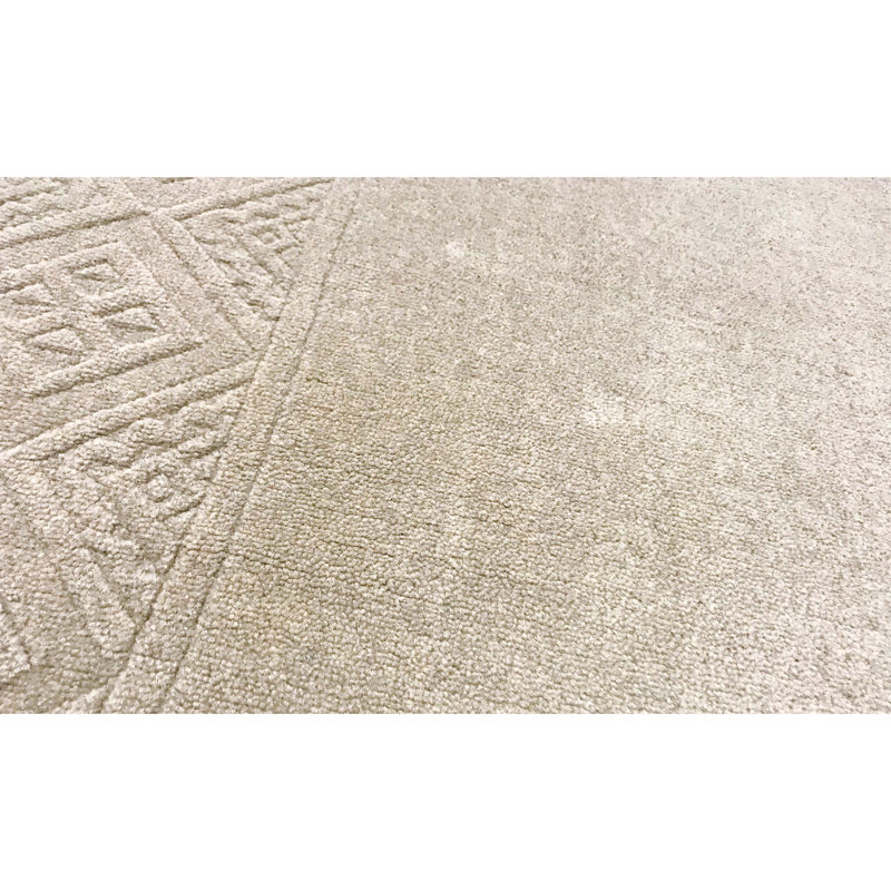 Hand-Knotted High-Quality Camel Area Rug