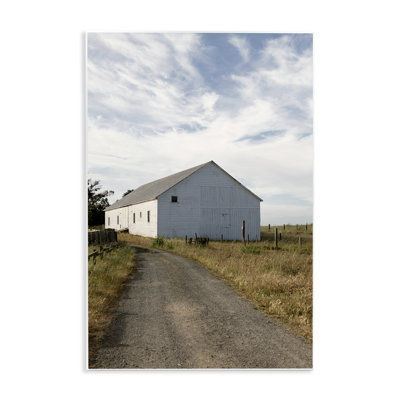 Art sur plaque, "Recéding Road to Barn" par Crystal Lynn Collins