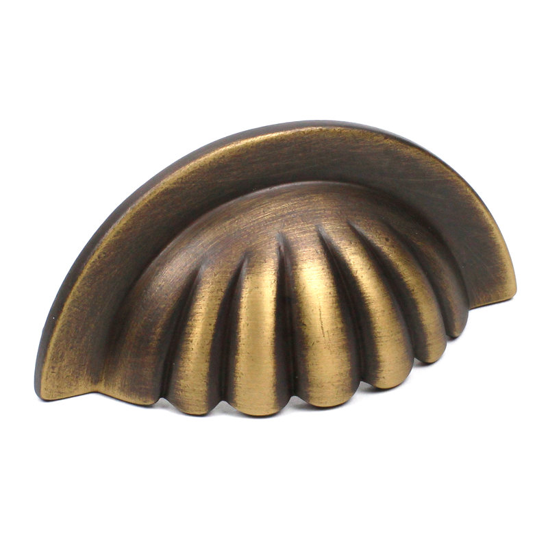 Poignée coquille 3 po Plymouth, Laiton délavé