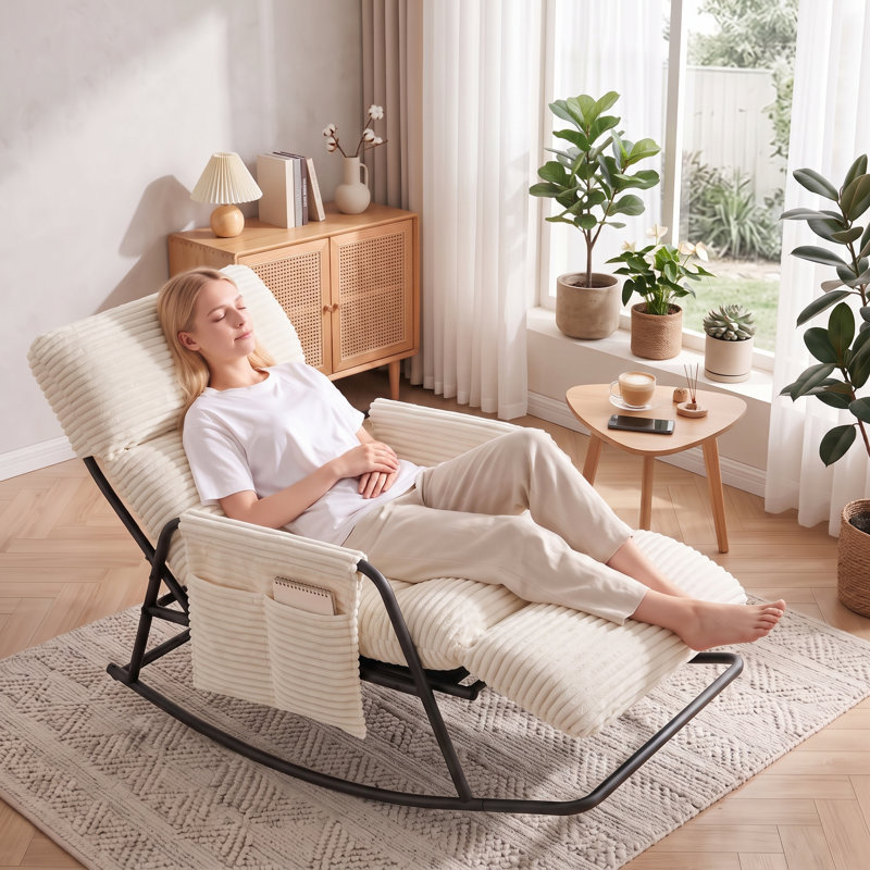Chaise berçante en velours côtelé beige avec repose-pieds, capacité de 450 lb, dossier réglable à 3 positions, structure en acier robuste et poches latérales