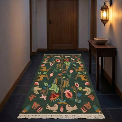 Woodland Folk Harmony Dark Green Accent Rug