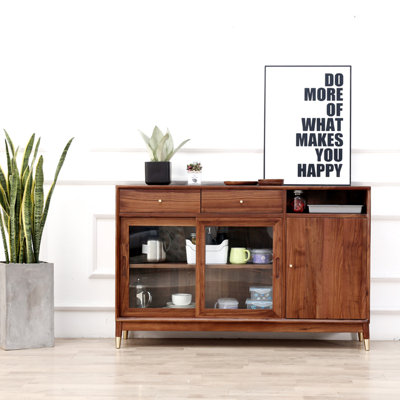 Buffet simple de style nordique moderne