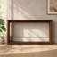 Console de canapé étroite en bois avec texture ondulée, idéale pour les entrées et derrière les canapés, durable et élégante
