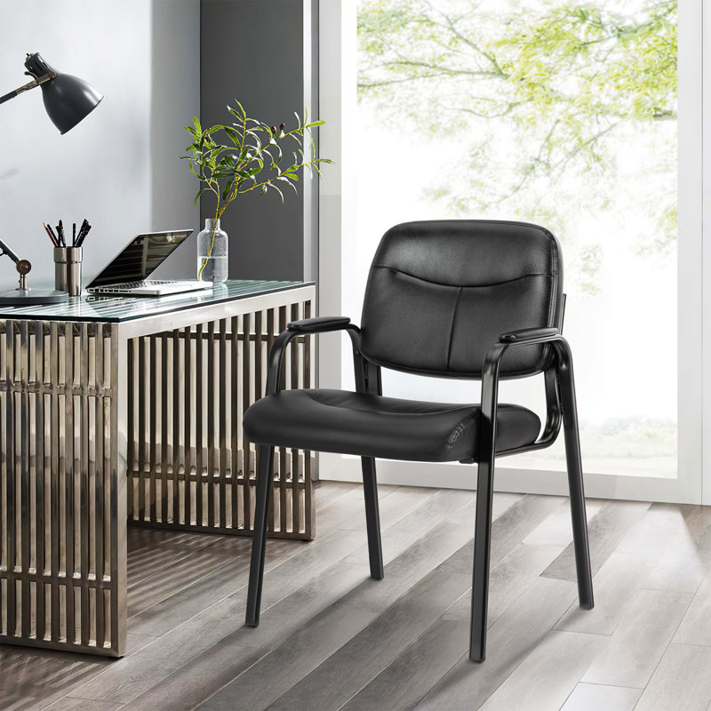 Chaise de conférence empilable en cuir 22,24 po avec structure en métal et 6 chaises