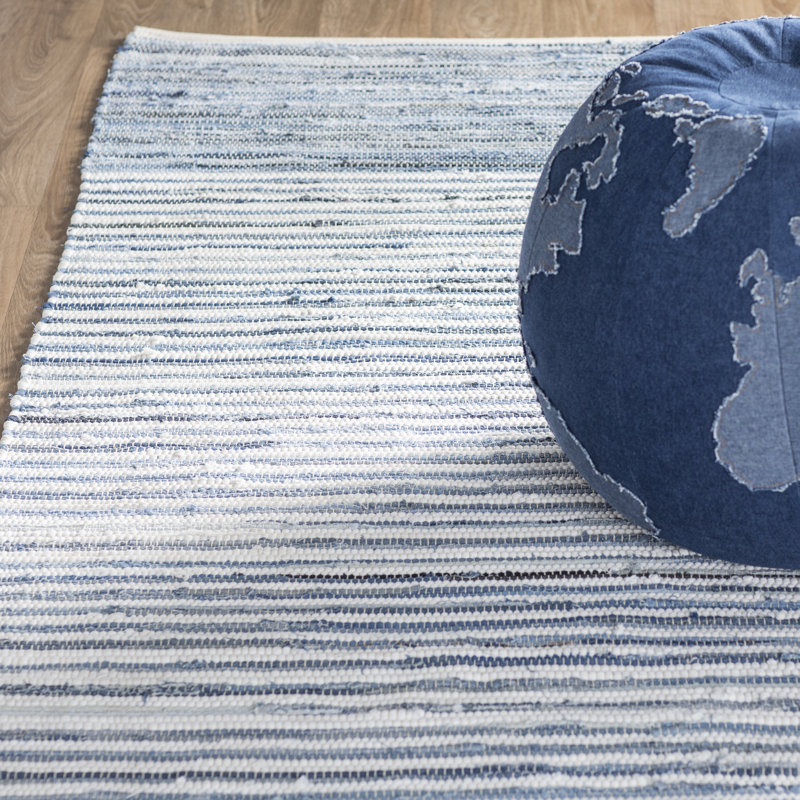 Handmade Braided Cotton Bright Blue/Navy Rug, Rectangle 2' x 3'