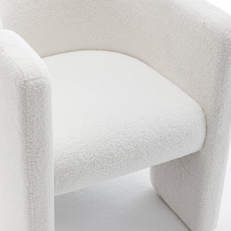 Fauteuil d'appoint en tonneau large de 24 po Jaimyn, Ourson blanc