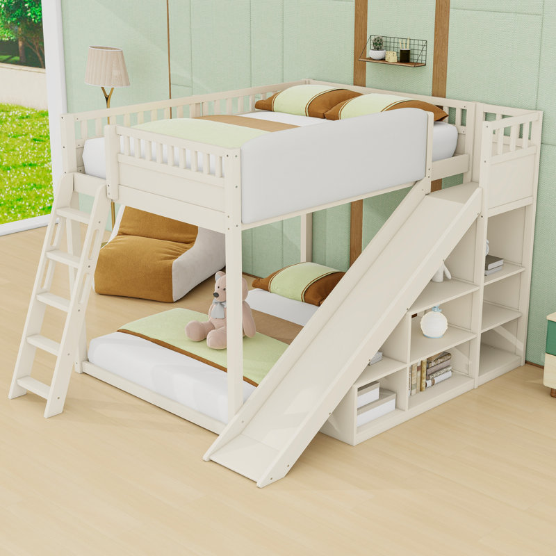 Lit mezzanine multifonctionnel en bois avec glissade, tablettes de rangement et garde-corps de sécurité, Grand lit, Beige