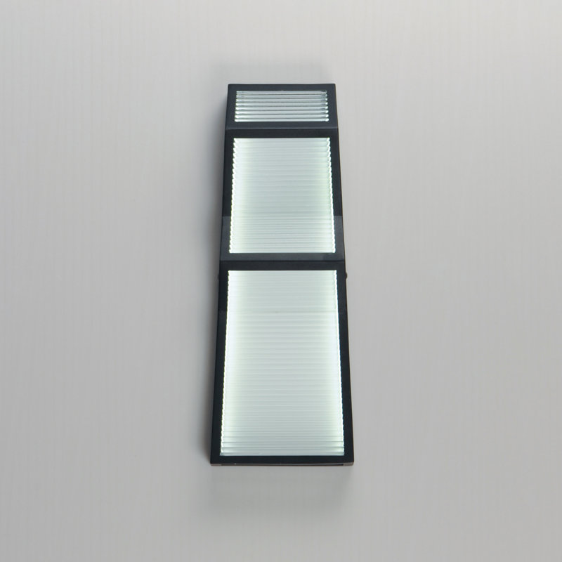 Dassiah Aluminum LED Wall Light, 16" H x 6" W x 3" D