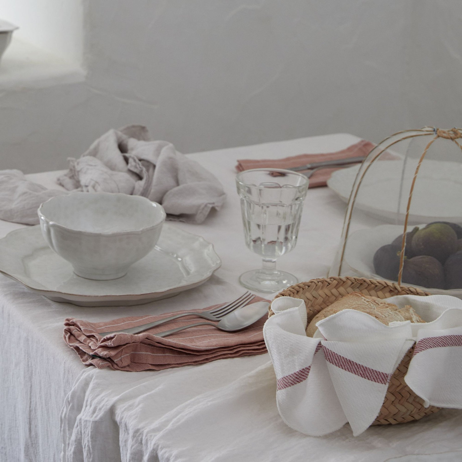 Napkin 50% Li 50% Co, White/Red