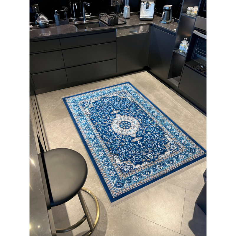 Oriental Indoor / Outdoor Rug, Rectangle 4' x 5'11"