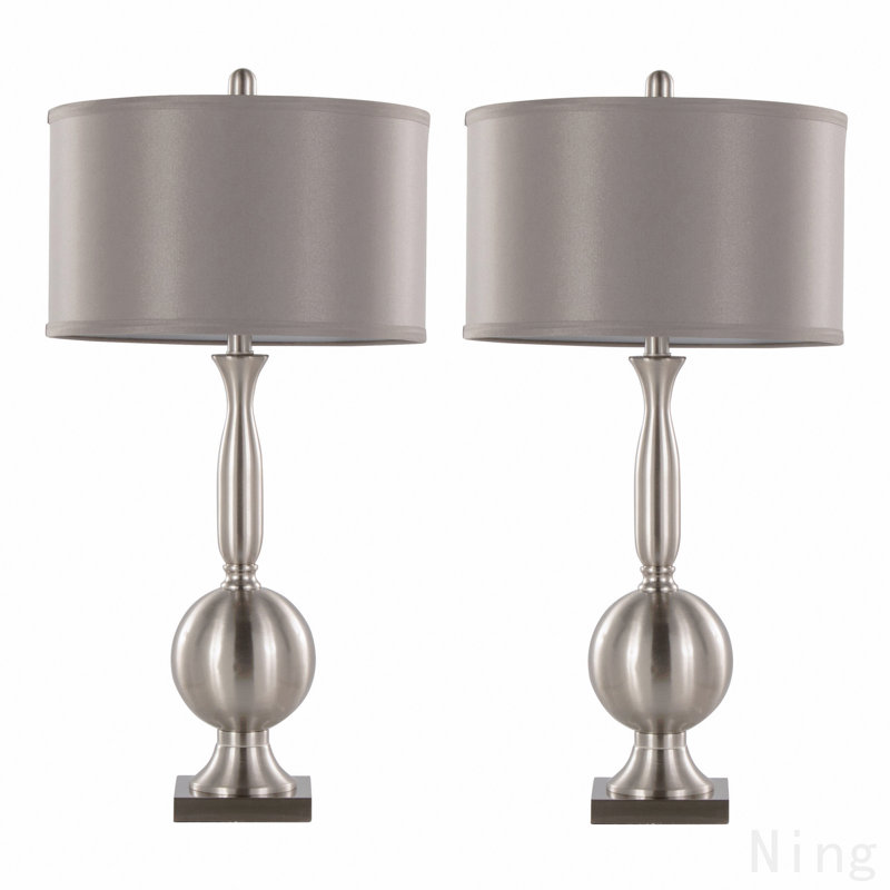 Lampe de table contemporaine en métal 30 "en nickel brossé avec abat-jour gris satiné de Grandview Gallery - ensemble de 2