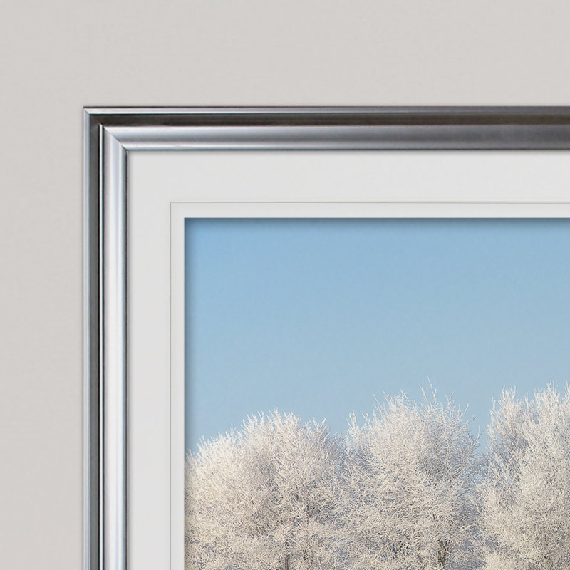 « frozen lane », reproduction de peinture à l’acrylique encadrée, H 24 po x l 32 po x P 1,5 po, Argent