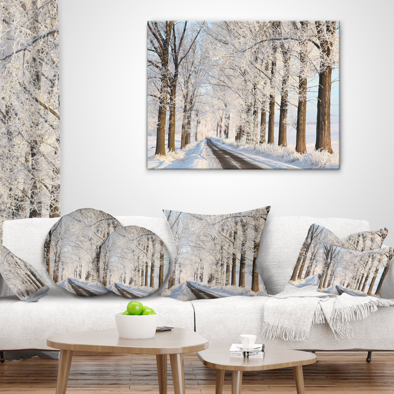 Magnifique couloir d’hiver au matin, 16 po x 1 po, Coussin décoratif