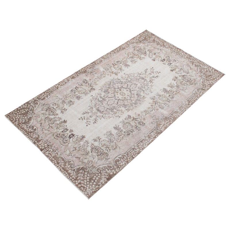 Tapis crème Prestan Vintage 5 pi 3 po x 8 pi 7 po
