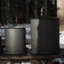 Vase de table en métal-539619654