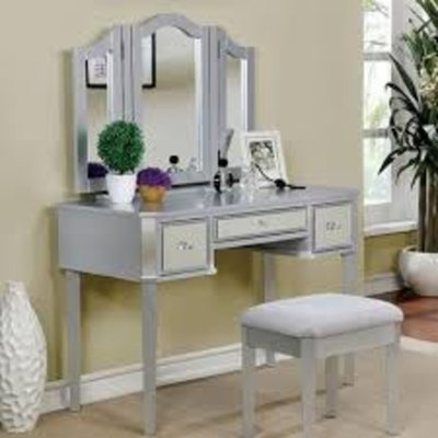 Ensemble de meuble-lavabo en bois massif avec tabouret et miroir Mcadoo