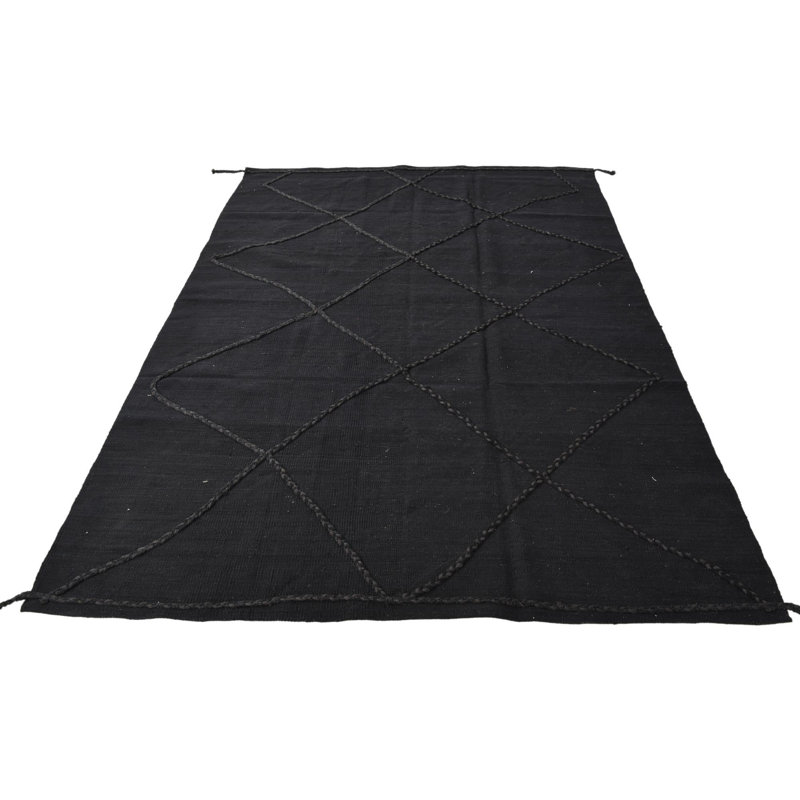 Ivey Black Rug