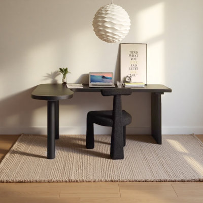 Bureau créatif noir en forme de L en pin