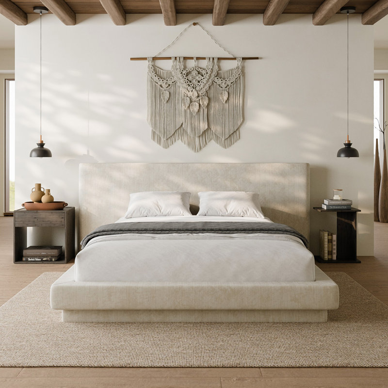 Structure de lit plateforme grand lit en chenille beige avec tête de lit extra large et rembourrage en mousse de style flottant