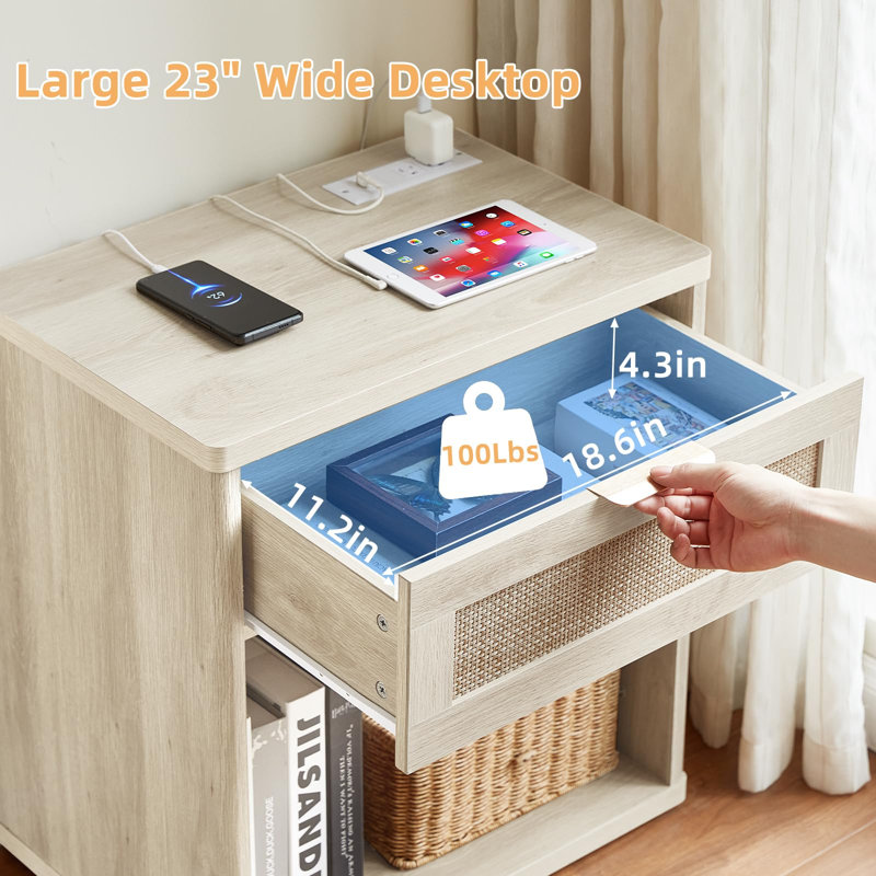 Ensemble de 3 meubles de chambre bohèmes en bois, comprenant une commode à 5 tiroirs et une table de chevet à 1 tiroir avec station de recharge, en rotin.