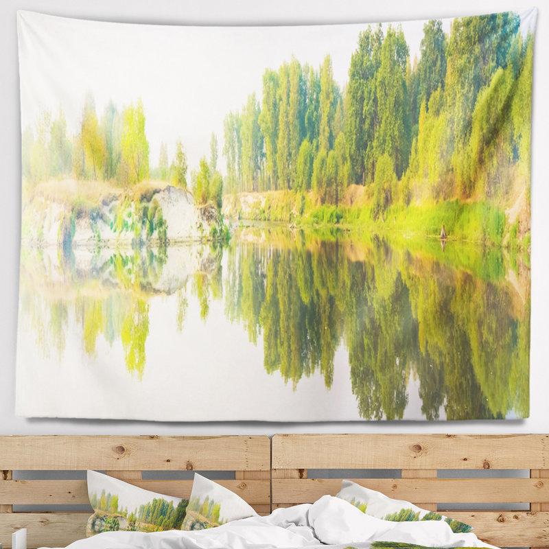Tapisserie panorama en polyester river et forest avec accessoires suspendus inclus, H 68 po x l 80 po