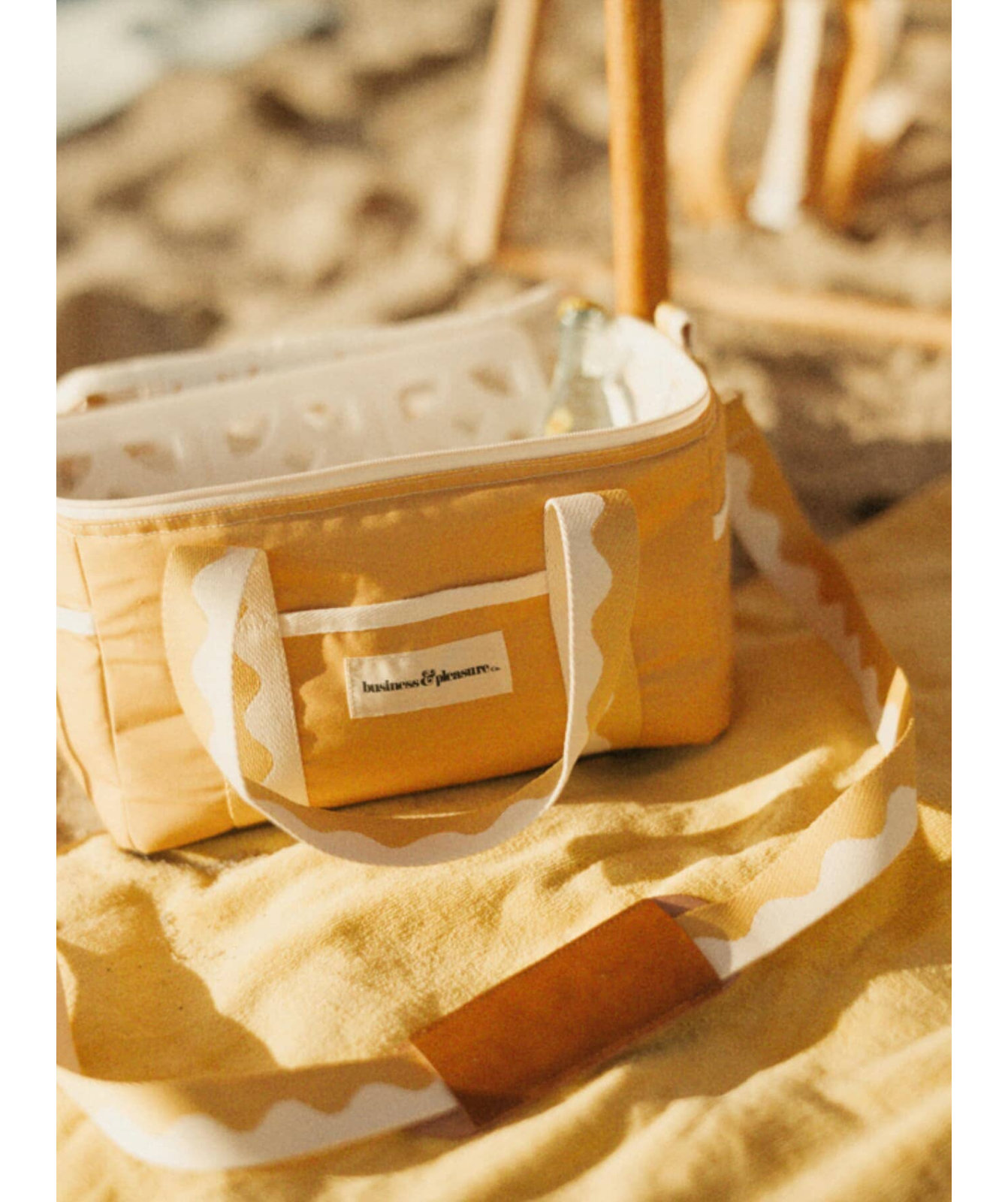 Premium Cooler, Yellow/White