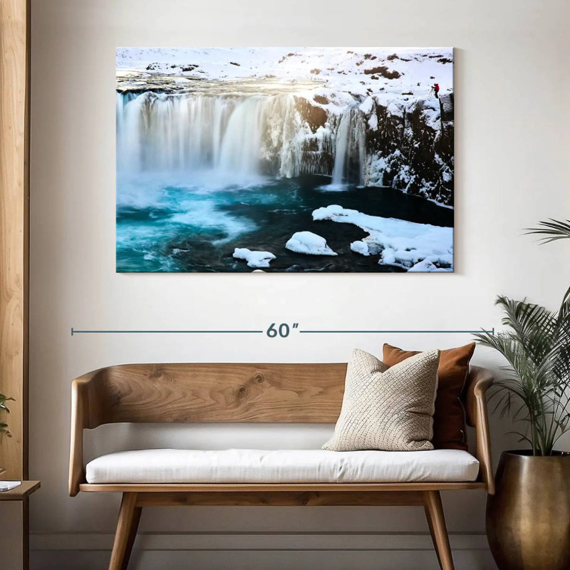 Cascade enneigée d'Alvord Alaskan, H 32 po x l 48 po