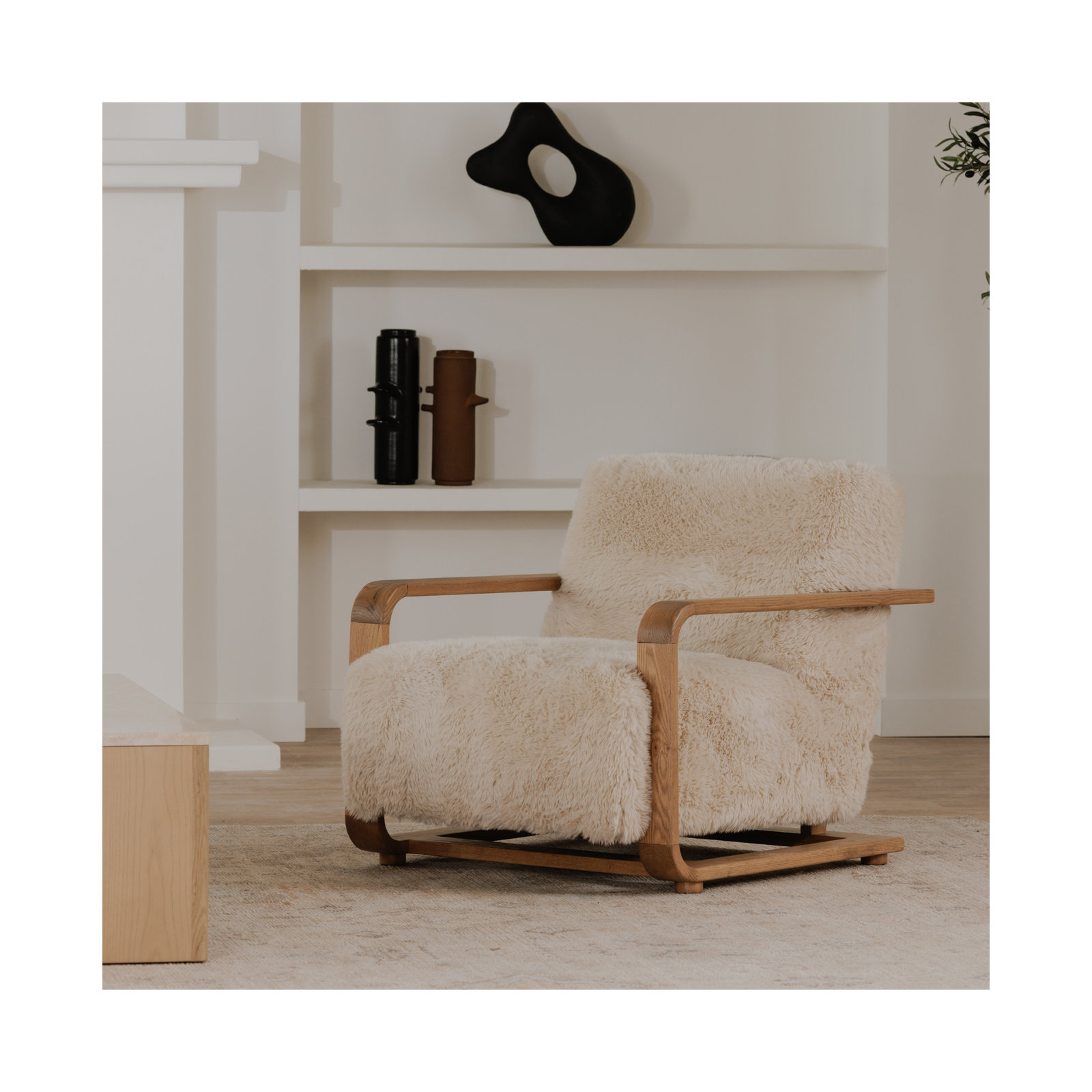 Nellie LOUNGE CHAIR, Cream Faux Fur