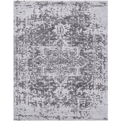 Westberg Oriental Area Rug in Gray/Ivory