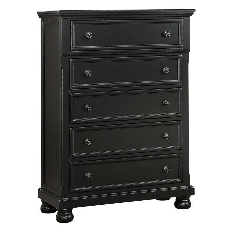 Commode de style décontracté de style transitionnel avec pieds en oignon et beaucoup de rangement pour une décoration de chambre polyvalente