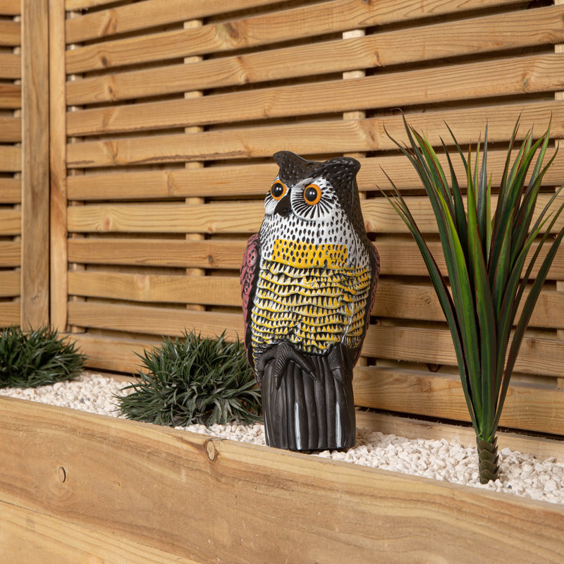 Adigun Garden Statue