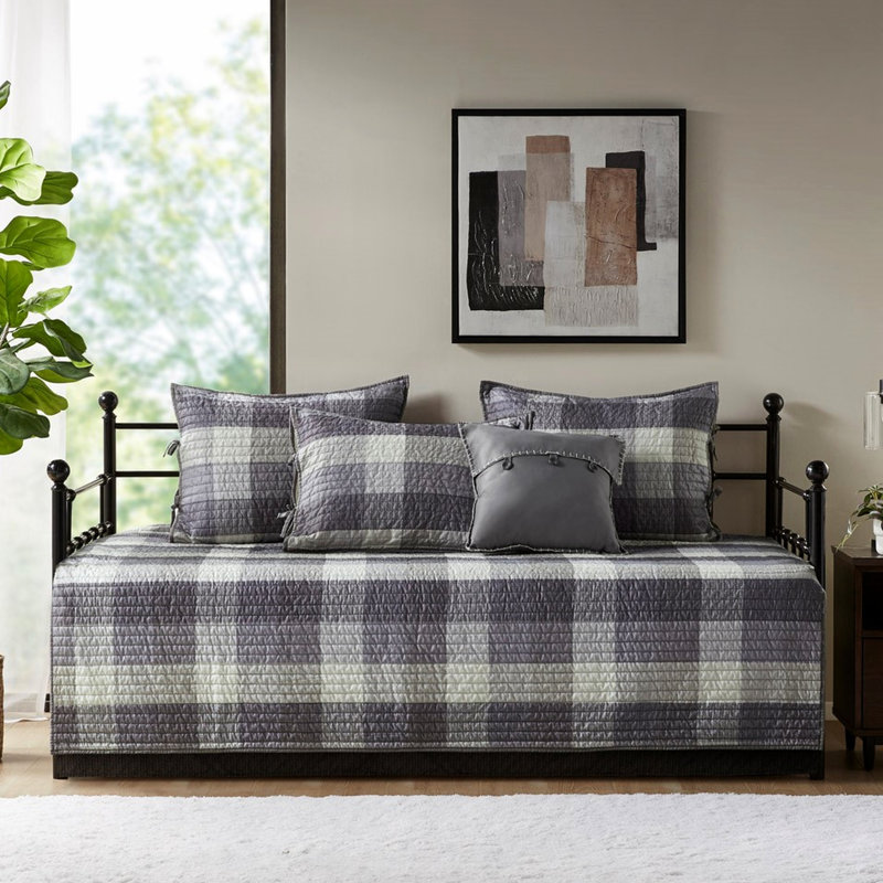 48f-f3cf-e3e7a Bedding