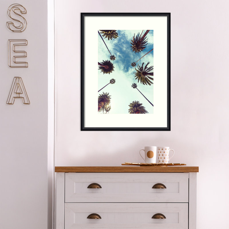 «Palm Sky 2» par Design Fabrikken - reproduction de photo encadrée