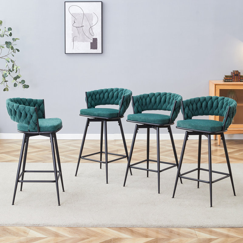 Un ensemble de quatre tabourets de bar rotatifs avec des coussins en coton et en lin respirants, sans les tables, Retour