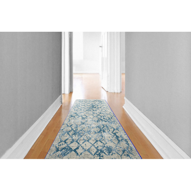 Alverez Geometric Indoor Rug, Runner 2'2" x 7'7"
