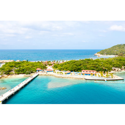 «Labadee Island, haïti» par Romrodinka - Photographie de toile tendue