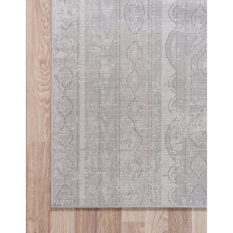 Geddis Ikat Indoor Rug, Rectangle 2'2" x 3'