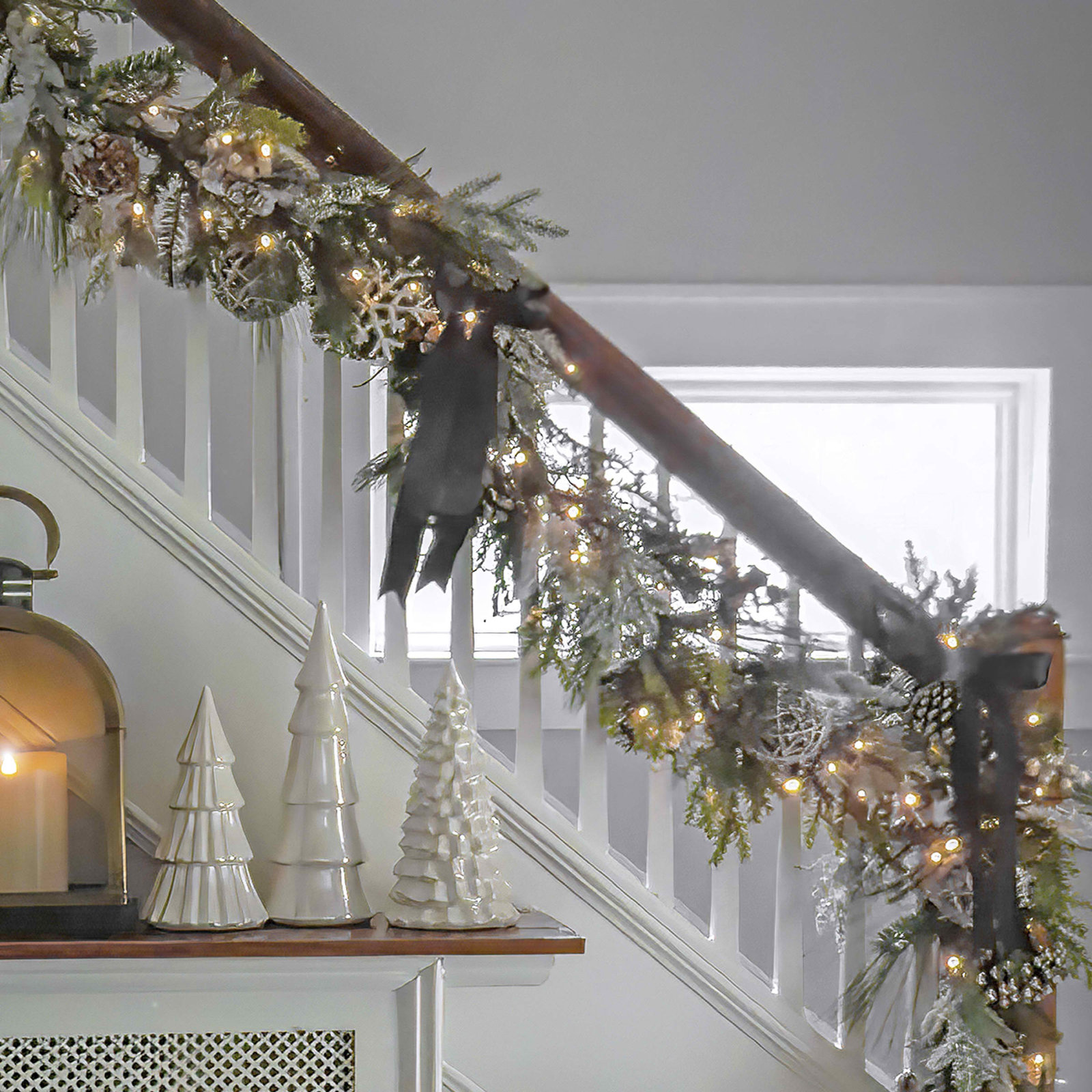 HGTV Cozy Winter Lighted Faux Pinecone Garland, 9'