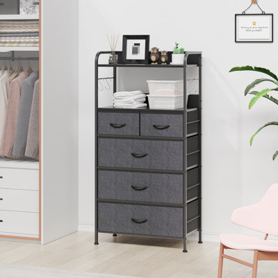 Solid Wood 59.944cm W 3 - Drawer Chest of Drawers