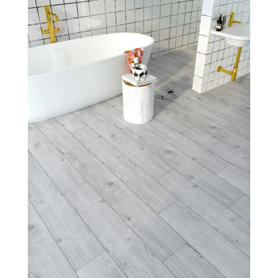 Planche de vinyle de luxe 9,65 po x 60,6 po x 8 po opus lock lock