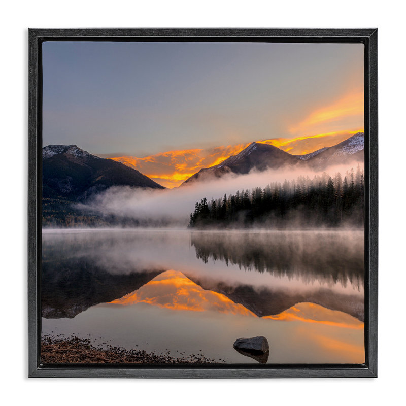 «Orange Sunset Lake Reflection» par Danita Delimont, Cadre flottant noir de jais, H 18 po x l 18 po