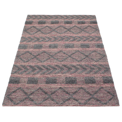 Tapis noir / rouge 4 pi 11 po x 8 pi 2 po Demaje One-of-a-Kind