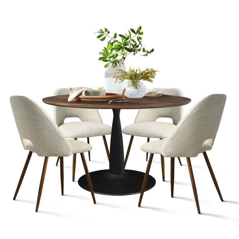 Wade Logan Aunnika Pedestal Dining Set